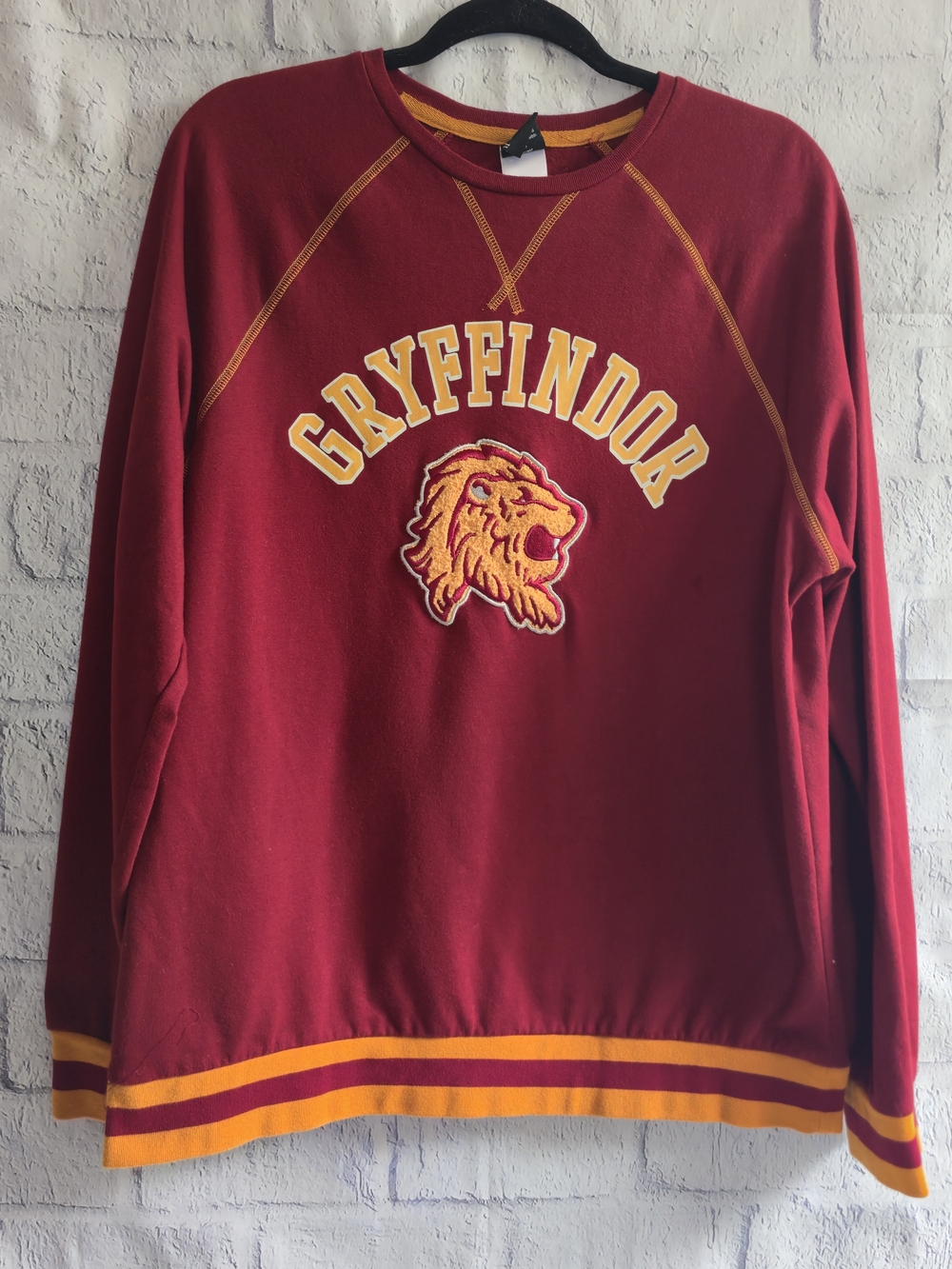 Harry‎ Potter Gryffindor Red And Gold Crewneck Sweatshirt - Picture 2 of 11